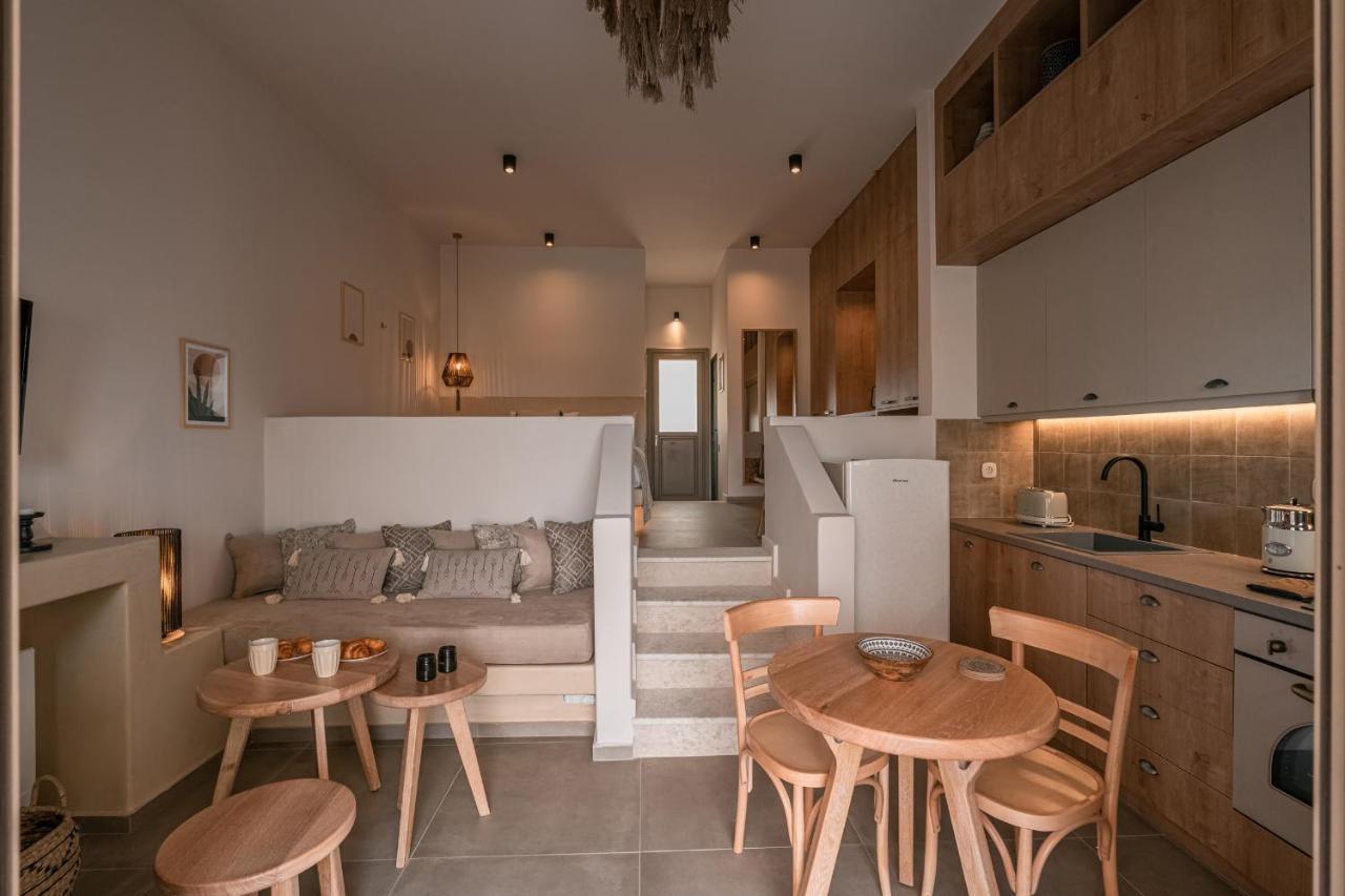 Living Moments Villa Amersa Messaria  Exterior photo